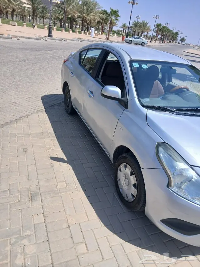Nissan Sunny 2020