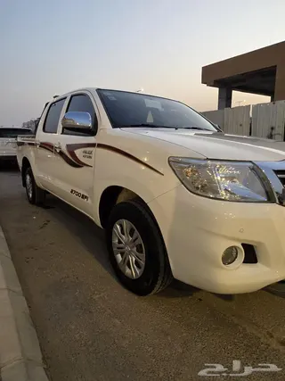تويوتا هايلكس GLX 2014