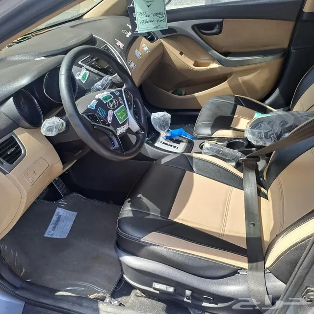 Hyundai Elantra 2012
