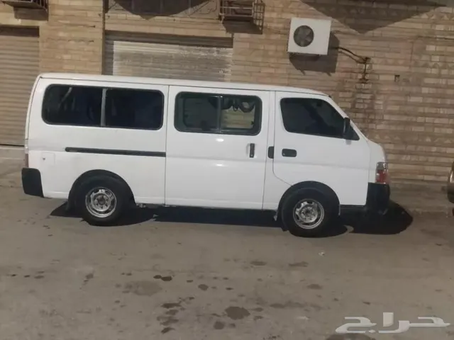Nissan Urvan 2010