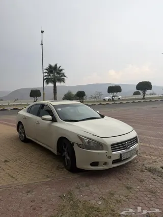 Nissan Maxima 2012