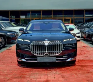 بي إم دبليو 7 Series 2026 — OneClickDrive
