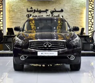 إنفينيتي QX70 2016