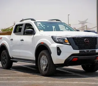 نيسان نافارا 2025 — OneClickDrive