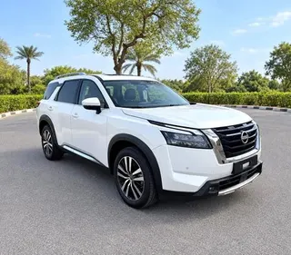 Nissan Pathfinder SL 2025