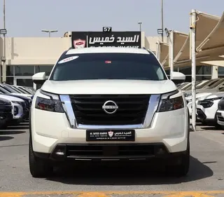 Nissan Pathfinder SV 2023