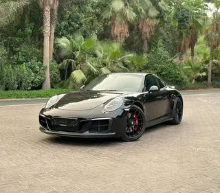 Porsche 911 GTS 2018 — OneClickDrive