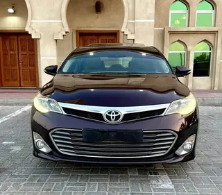تويوتا افالون 2014