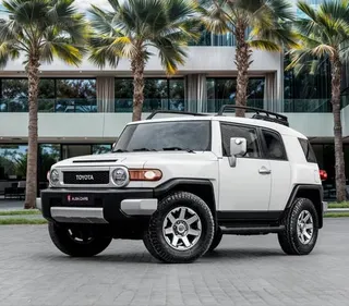 تويوتا FJ Cruiser 2021 — OneClickDrive