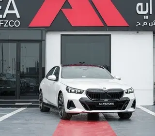 بي إم دبليو 5 Series 2027 — OneClickDrive