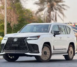 لكزس LX 700H 2026