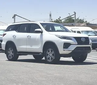 Toyota Fortuner GXR 2021 — OneClickDrive
