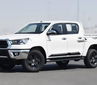 Toyota Hilux 2025 — OneClickDrive