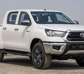 Toyota Hilux 2025 — OneClickDrive