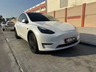 Tesla Model Y 2022 — Auto Trader UAE