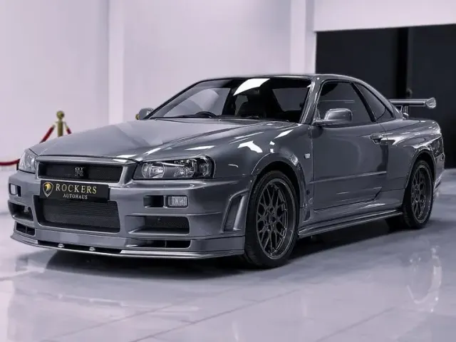 Nissan Skyline 2000