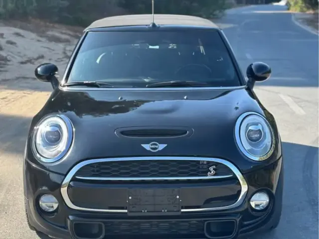 Mini Convertible 2018