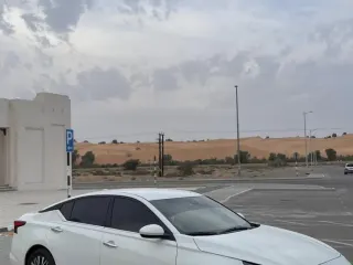 نيسان التيما SV 2023 — Auto Trader UAE