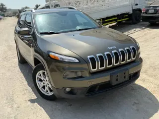 جيب شيروكي 2015 — Auto Trader UAE