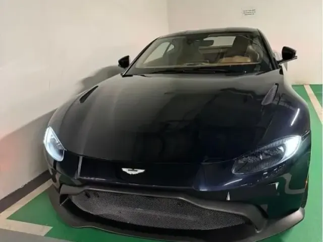 Aston Martin Vantage 2020