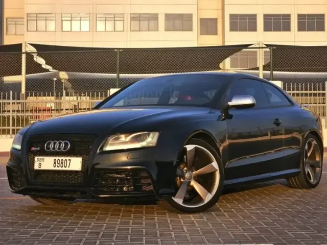 Audi RS5 2011
