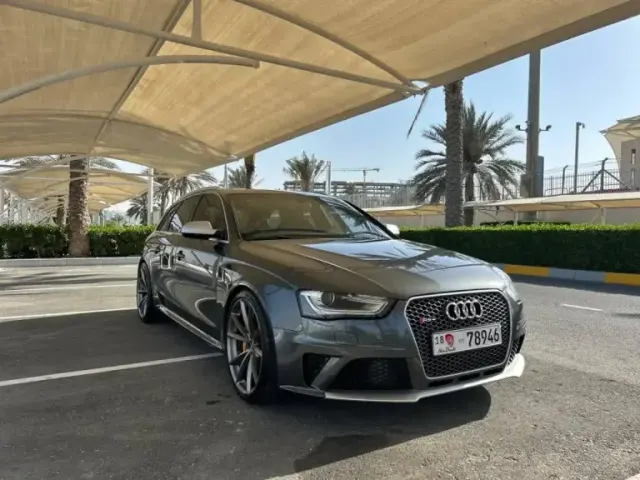 Audi RS4 2014