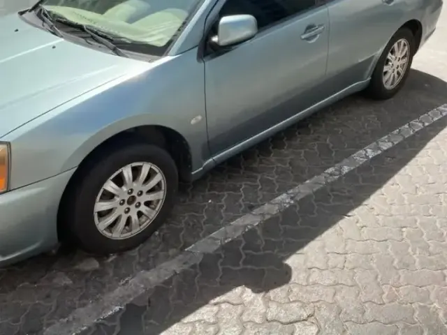 Mitsubishi Galant 2009