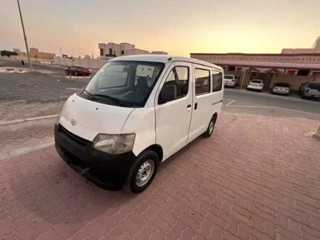 Daihatsu Charade 2016