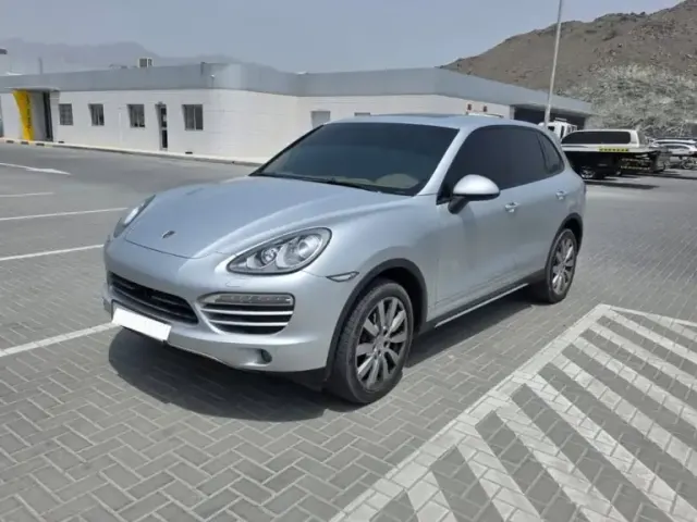 Porsche Cayenne 2011