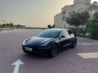 Tesla Model 3 2019 — Auto Trader UAE