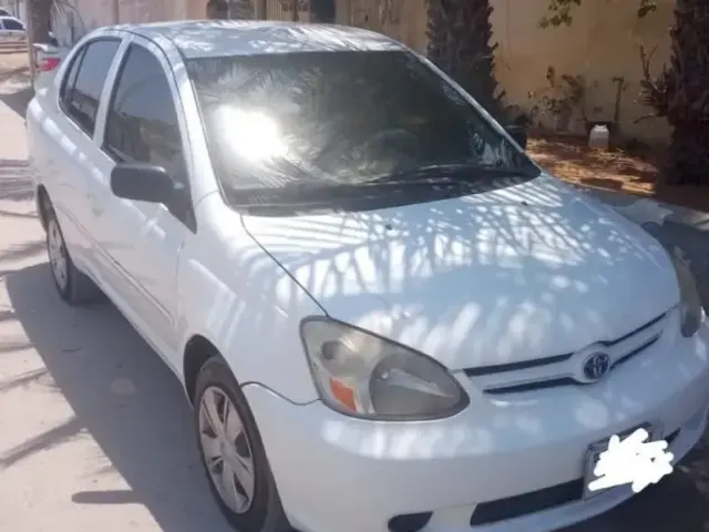 Toyota Echo 2005