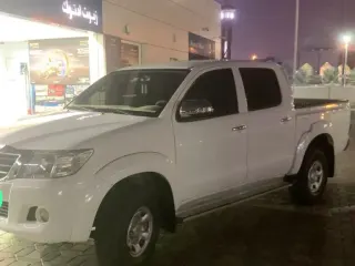 تويوتا هايلكس 2013 — Auto Trader UAE
