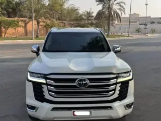 تويوتا لاند كروزر VXR 2023 — Auto Trader UAE