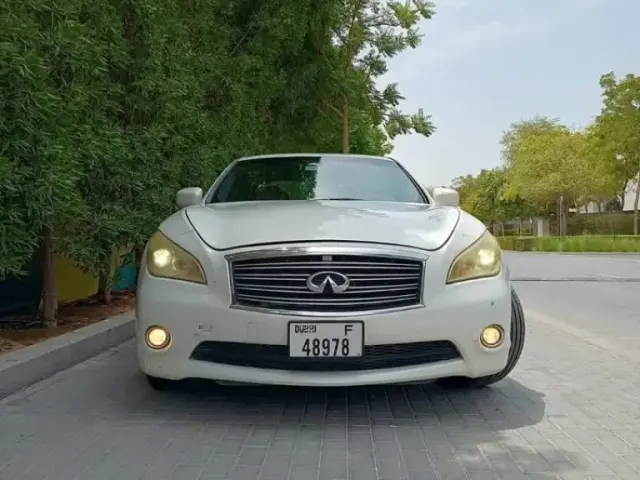 Infiniti M 37 2013