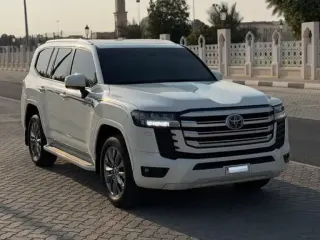 تويوتا لاند كروزر GR 2022 — Auto Trader UAE