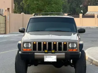 جيب شيروكي 2000 — Auto Trader UAE