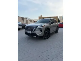 نيسان Rogue Platinum 2025 — Auto Trader UAE