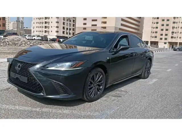 Lexus ES 2021