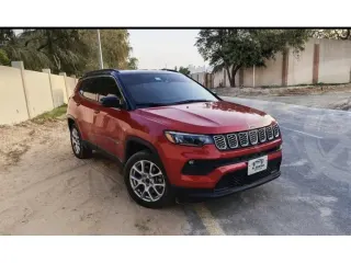 جيب كومباس 2025 — Auto Trader UAE