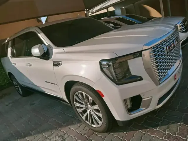 GMC Yukon Denali 2021