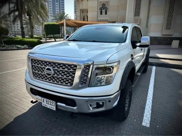 Nissan Titan 2017