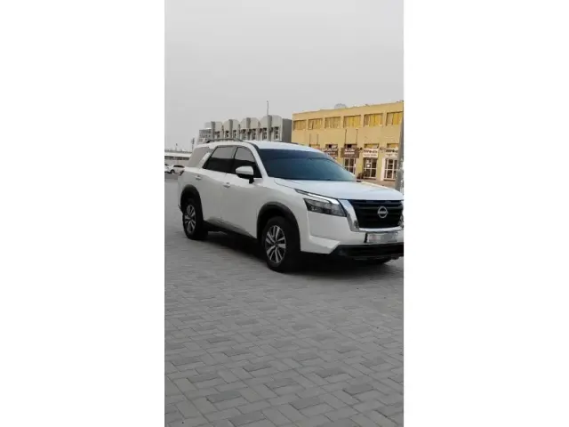 Nissan Pathfinder 2024