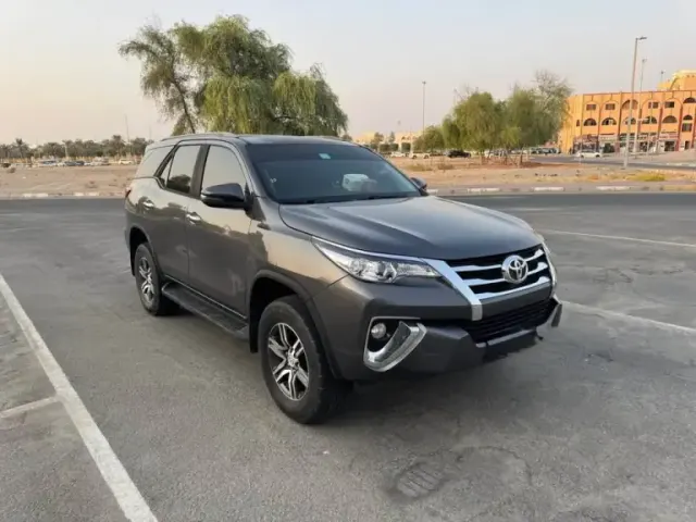 Toyota Fortuner GXR 2020