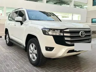 Toyota Land Cruiser GXR 2023 — Auto Trader UAE