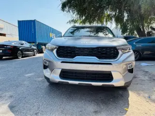 Kia Sonet 2023 — Auto Trader UAE