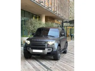 لاند روفر Defender 110 HSE 2025 — Auto Trader UAE
