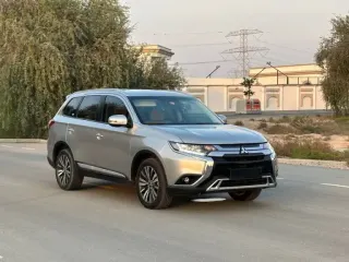 ميتسوبيشي Outlander 2023 — Auto Trader UAE