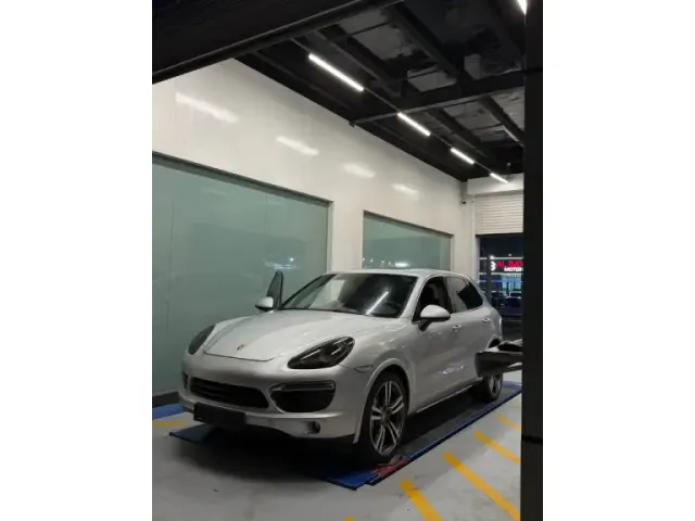 Porsche Cayenne 2011