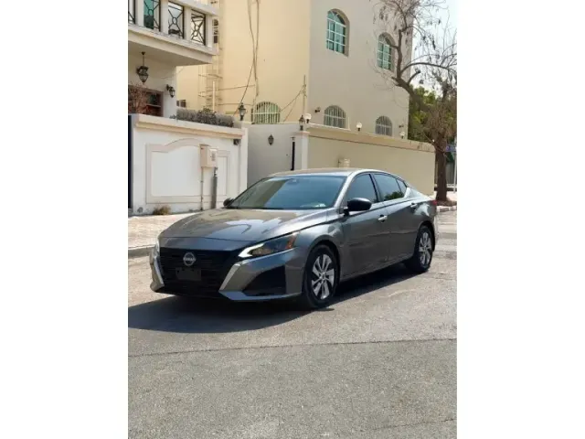 Nissan Altima 2024