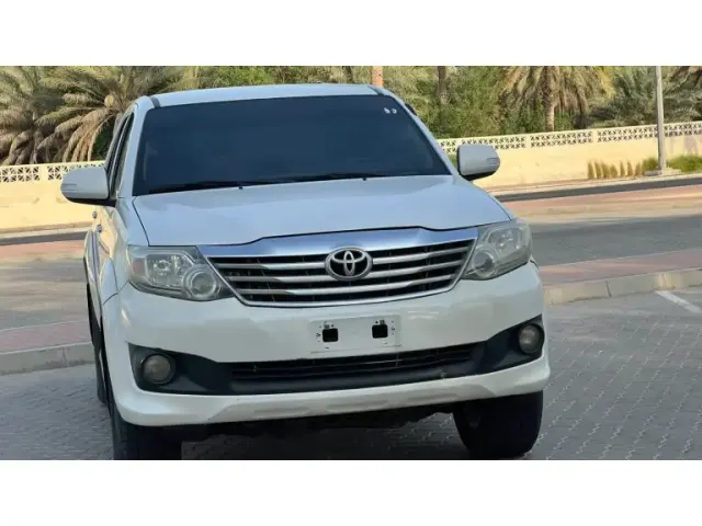 Toyota Fortuner 2015